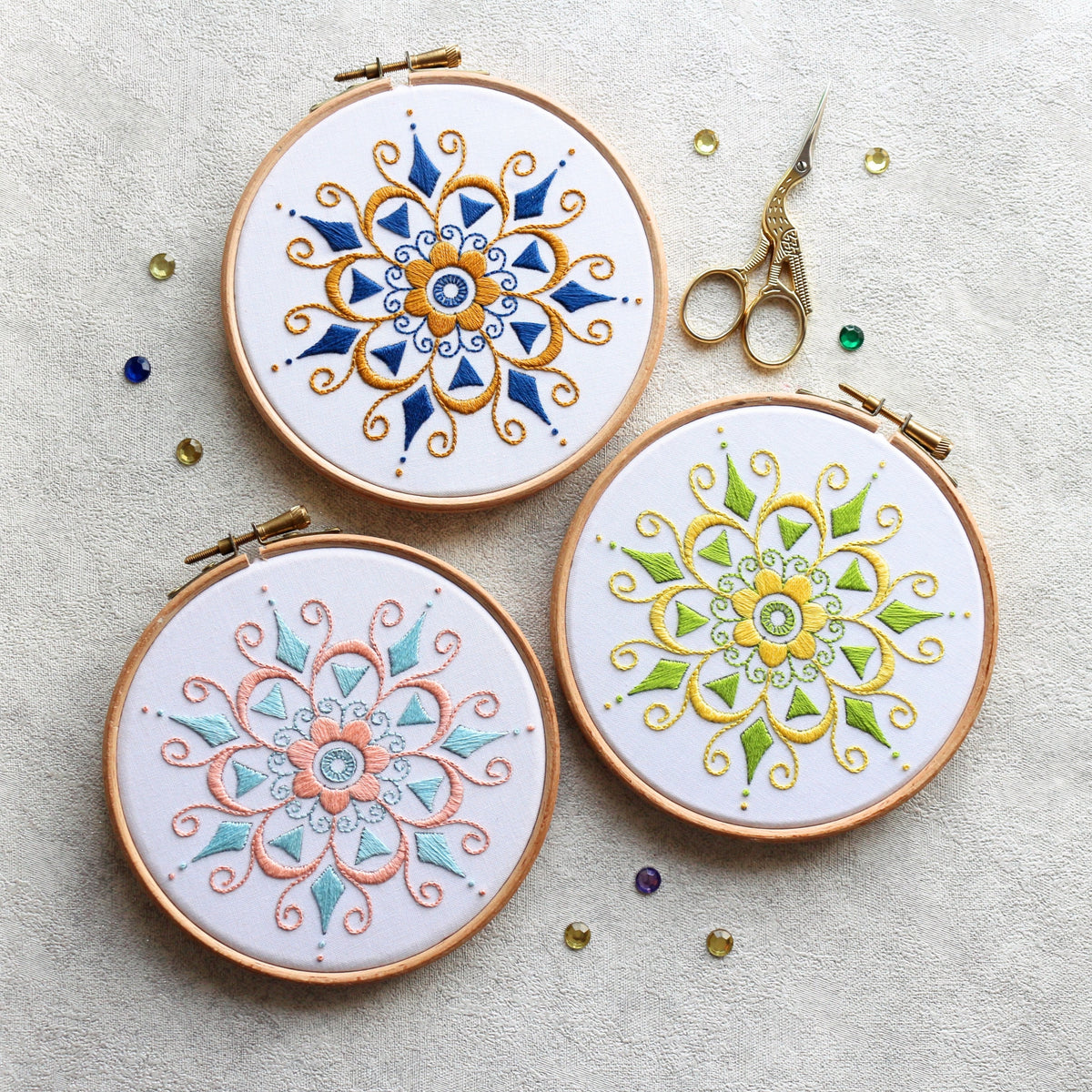 Mandala Simple Embroidery Kit Beginner-embroidery -   Stickerei für  anfänger, Anfänger stickerei, Handgefertigt