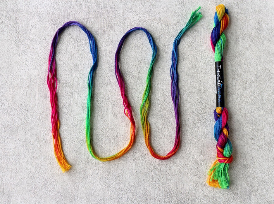 Threadworx Bradleys Balloons 1154 Rainbow Variegated Thread 
